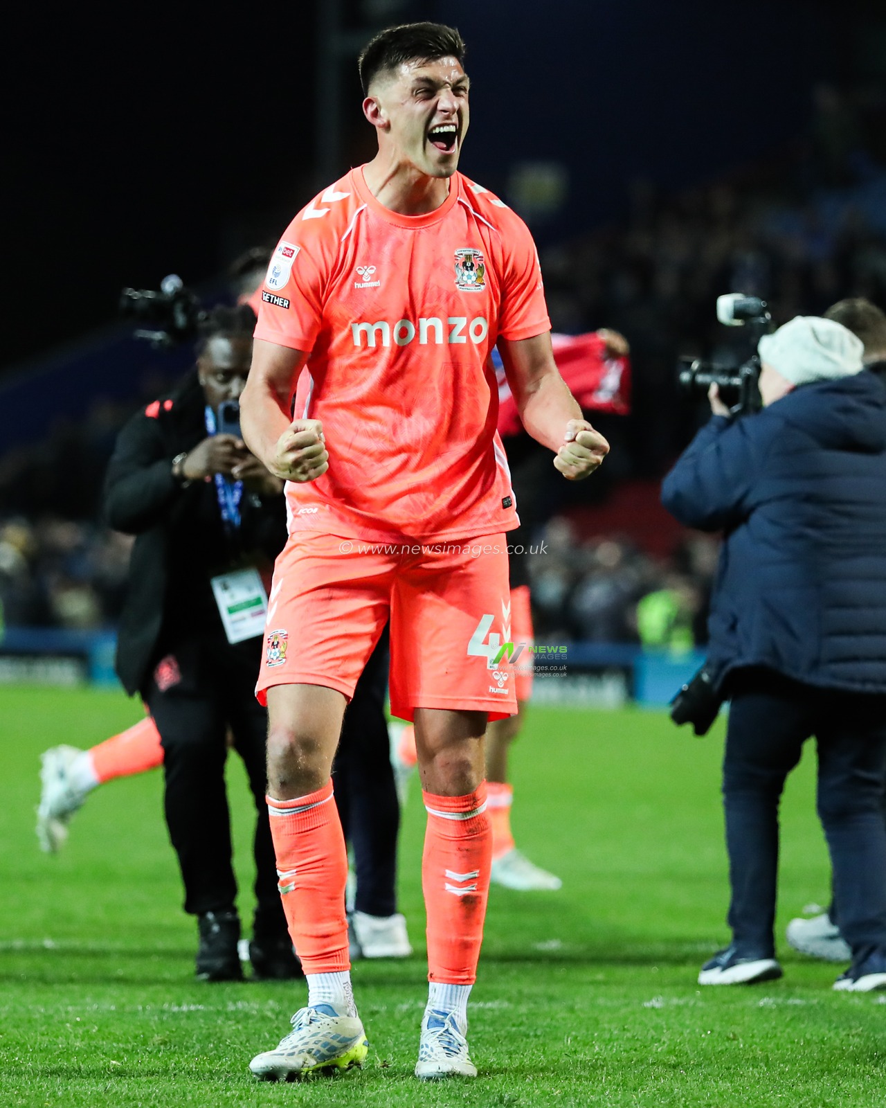 Bobby Thomas of Coventry City celebrates promotion back to the Premier League after the Sky Bet Championship match Blackburn Rovers vs Coventry City at Ewood Park, Blackburn, United Kingdom on 17 April 2026

(Photo by Jorge Horsted/News Images)