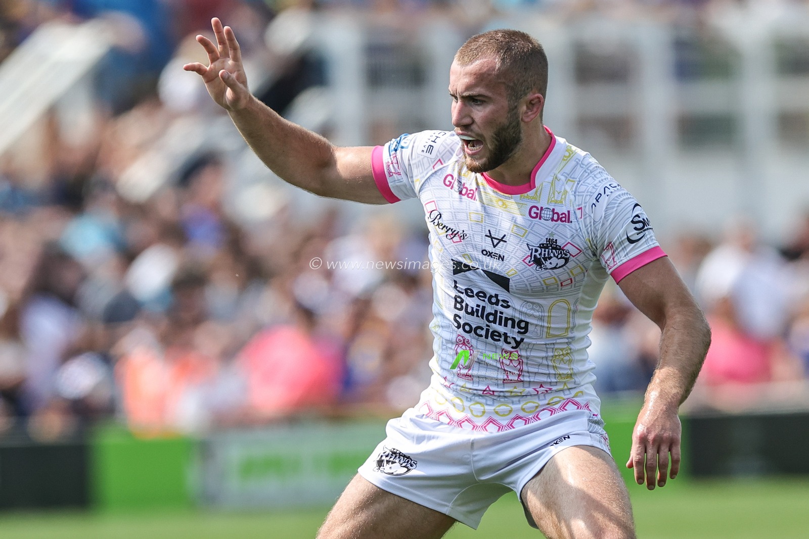 Jarrod Oâ€™Connor #14 of Leeds Rhinos during the Betfred Super League Round 15 match Wakefield Trinity vs Leeds Rhinos at The Be Well Support Stadium, Wakefield, United Kingdom, 11th June 2023

(Photo by Mark Cosgrove/News Images)