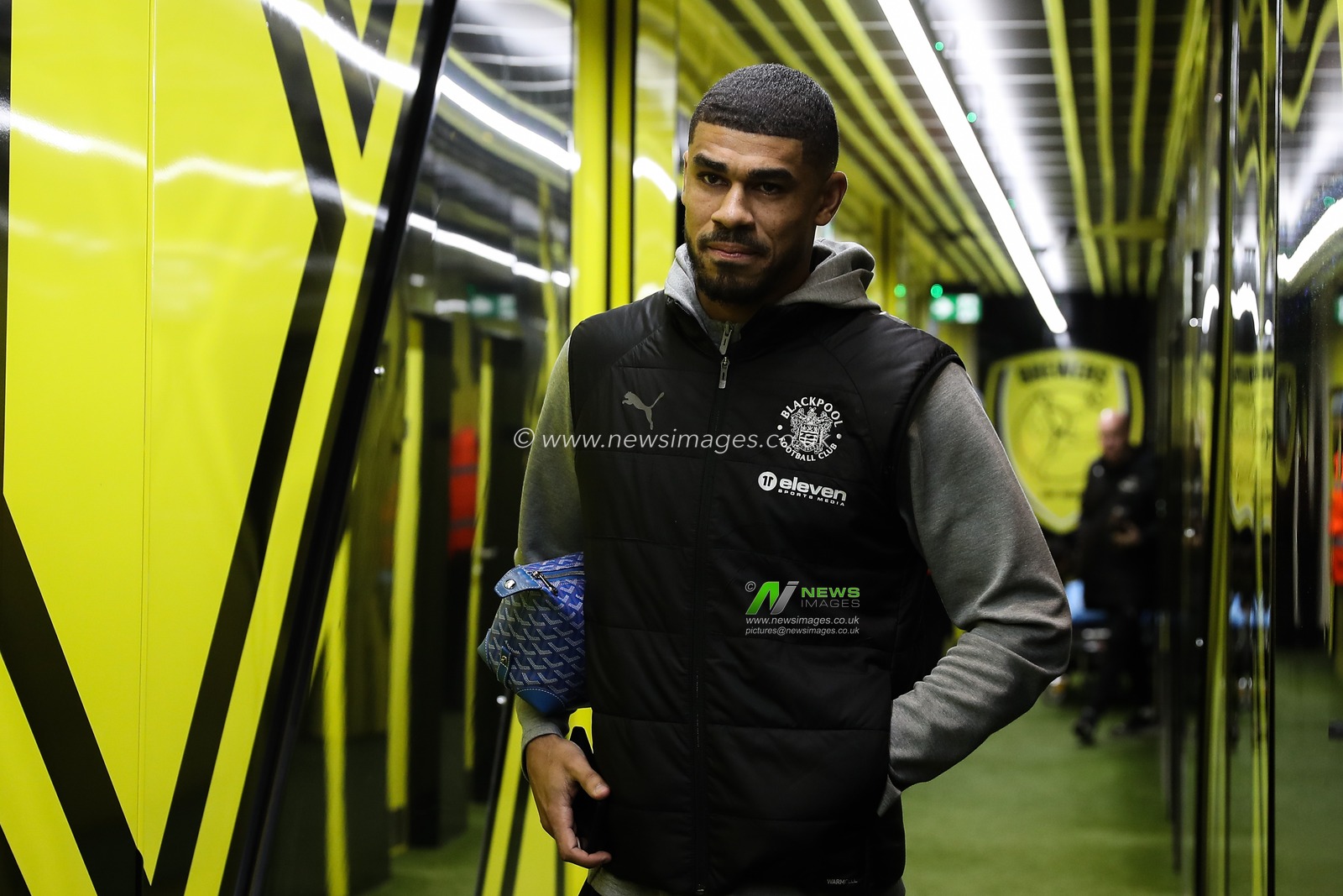 Ashley Fletcher of Blackpool arrives ahead of the Sky Bet League 1 match Burton Albion vs Blackpool at Pirelli Stadium, Burton upon Trent, United Kingdom, 8th February 2025

(Photo by Gareth Evans/News Images)