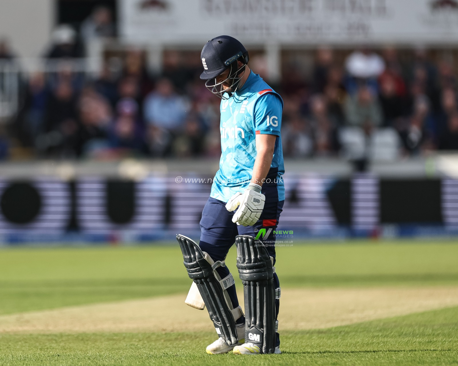 A dejected Ben Duckett of England leaves the field of play after been caught out by Glenn Maxwell of Australia during the Third Metro Bank One Day International match England vs Australia at The Seat Unique Riverside, Chester-le-street, United Kingdom, 24th September 2024

(Photo by Mark Cosgrove/News Images)