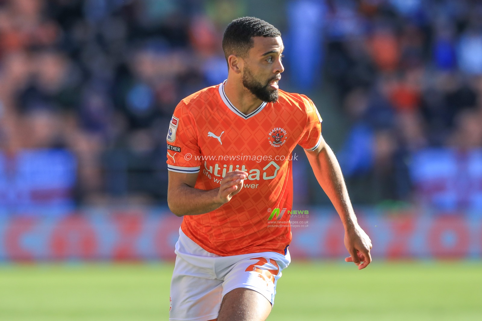 CJ Hamilton #22 of Blackpool during the Sky Bet Championship match Blackpool vs Wigan Athletic at Bloomfield Road, Blackpool, United Kingdom, 15th April 2023

(Photo by Alfie Cosgrove/News Images)