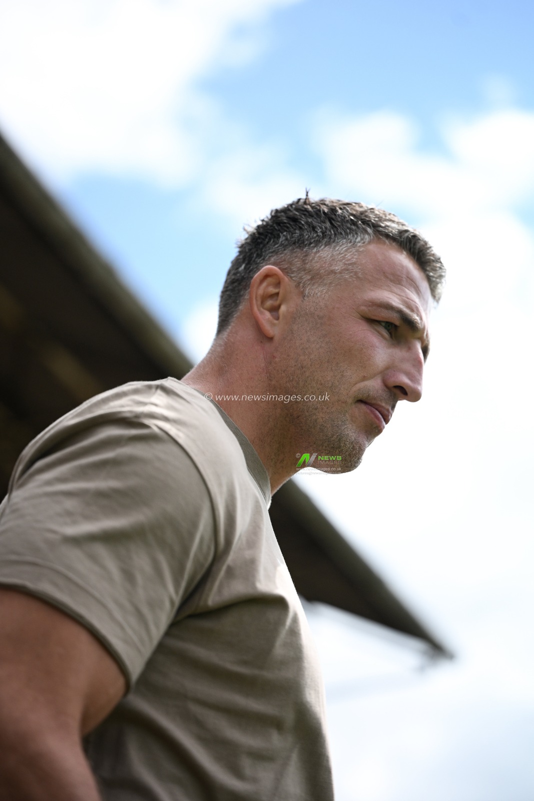 Sam Burgess, Head Coach of Warrington Wolves looks on prior to the Betfred Super League round 21 match Castleford Tigers vs Warrington Wolves at OneBore Stadium, Castleford, Untied Kingdom on 01 August 2026

(Photo by Ben Roberts/News Images)
