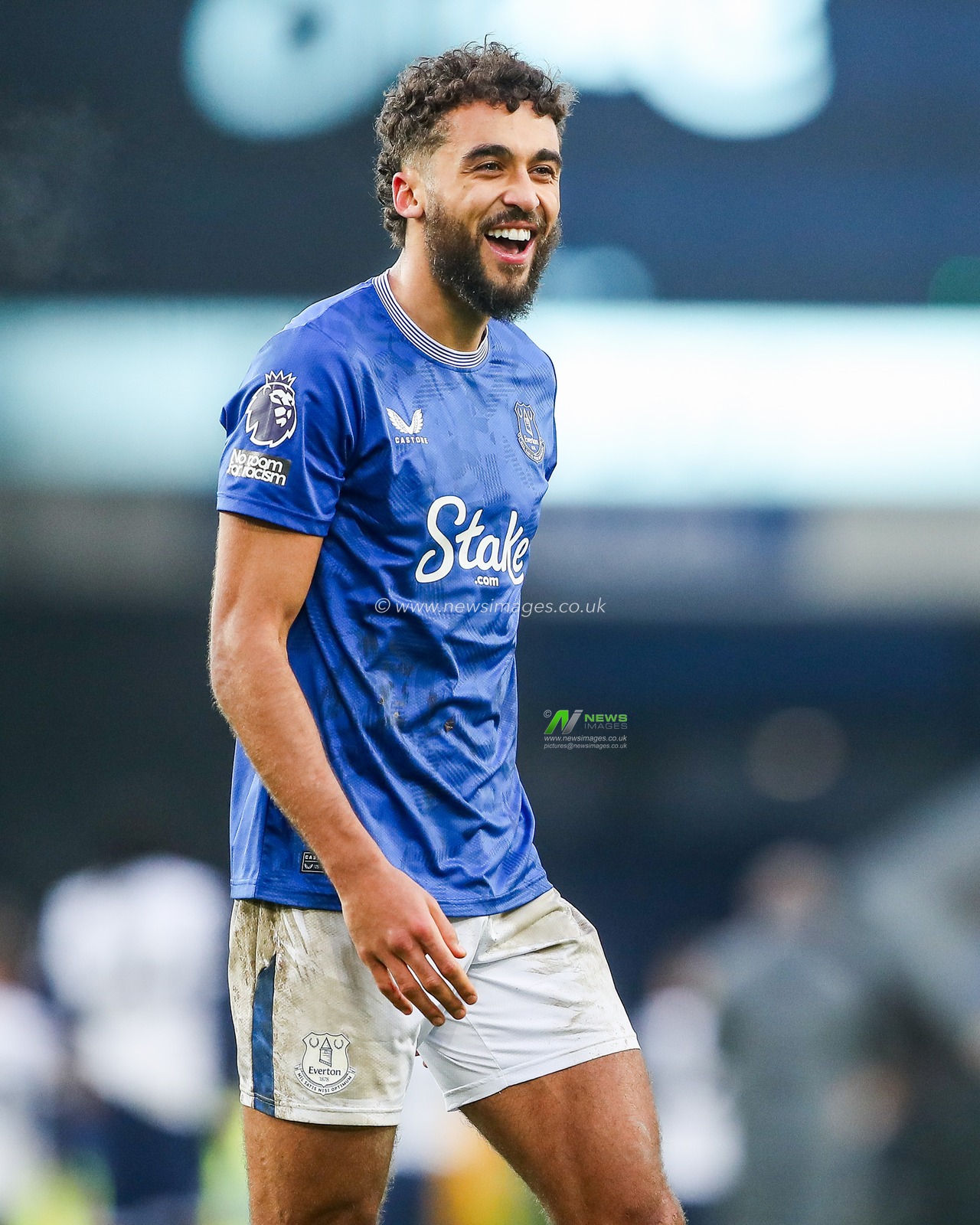 Dominic Calvert-Lewin of Everton celebrates after the teams victory following the Premier League match Everton vs Tottenham Hotspur at Goodison Park, Liverpool, United Kingdom, 19th January 2025

(Photo by Gareth Evans/News Images)