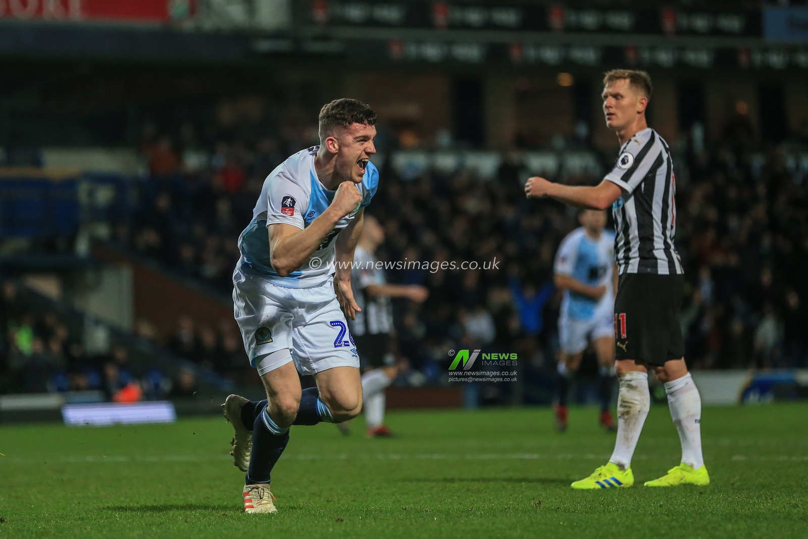 15th January 2019, Ewood Park, Blackburn, England; Emirates FA Cup, 3rd Round replay, Blackburn Rovers vs Newcastle United ; Darragh Lenihan (26) of Blackburn celebrates his goal to make it 2-2


Credit: Mark Cosgrove/News Images

English Football League images are subject to DataCo Licence