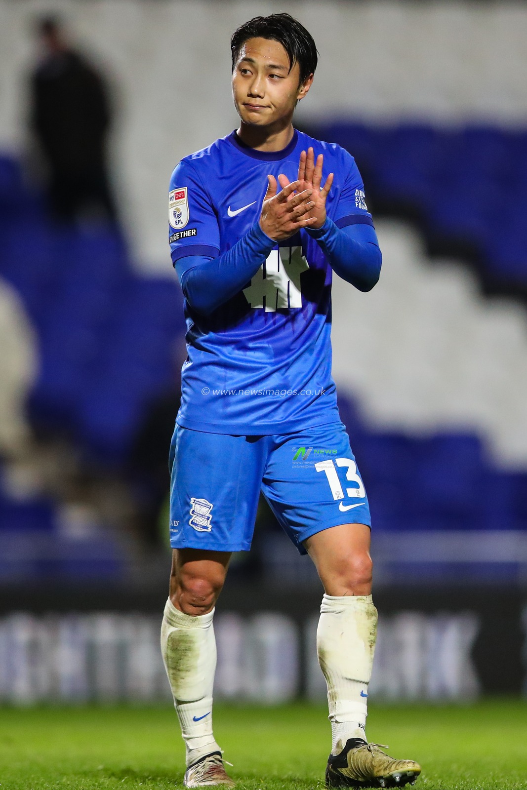 Paik Seung-Ho of Birmingham City applauds the home fans after the Sky Bet Championship match Birmingham City vs Middlesbrough at St Andrews, Birmingham, United Kingdom, 12th March 2024

(Photo by Gareth Evans/News Images)
