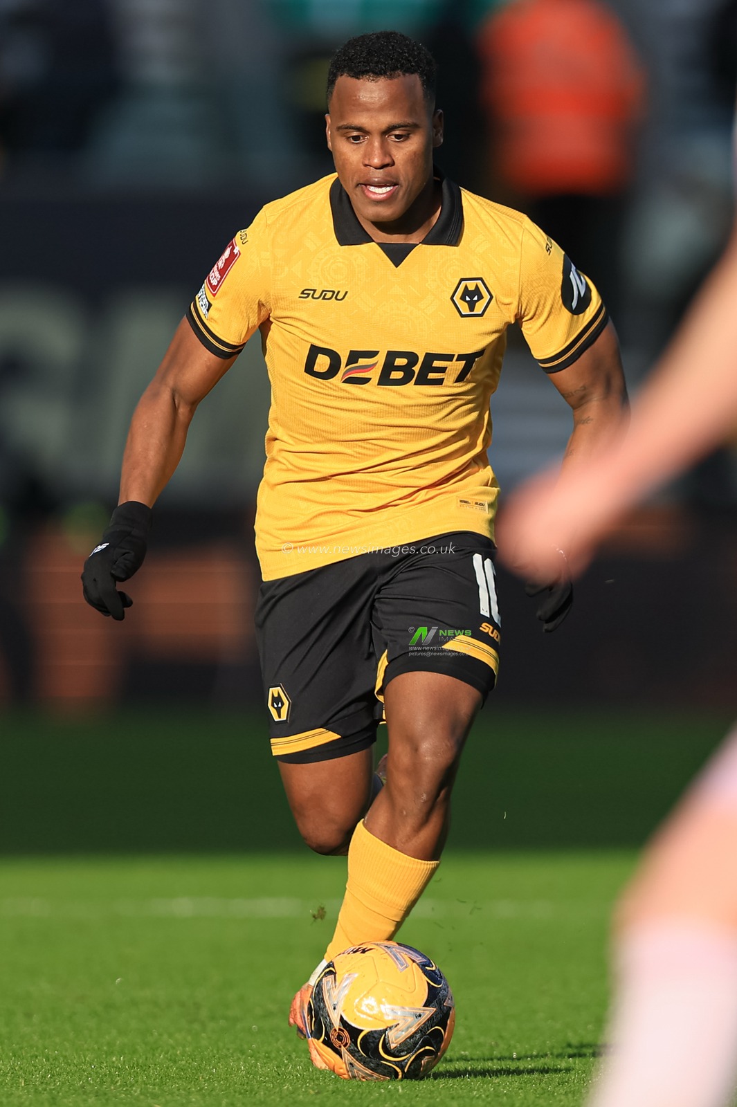 Jhon Arias of Wolverhampton Wanderers with the ball during the Emirates FA Cup Third Round match Wolverhampton Wanderers vs Shrewsbury Town at Molineux, Wolverhampton, United Kingdom, 10th January 2026

(Photo by Euan Manning/News Images)