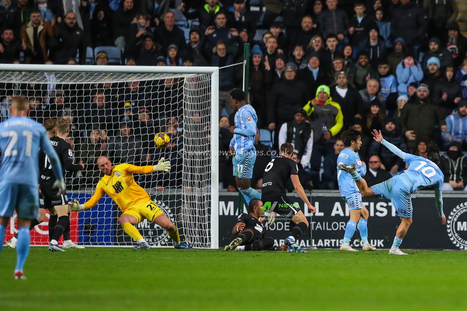 Callum O'Hare #10 of Coventry City scores to make it 2-0 during the Sky Bet Championship match Coventry City vs Birmingham City at Coventry Building Society Arena, Coventry, United Kingdom, 8th December 2023

(Photo by Gareth Evans/News Images)