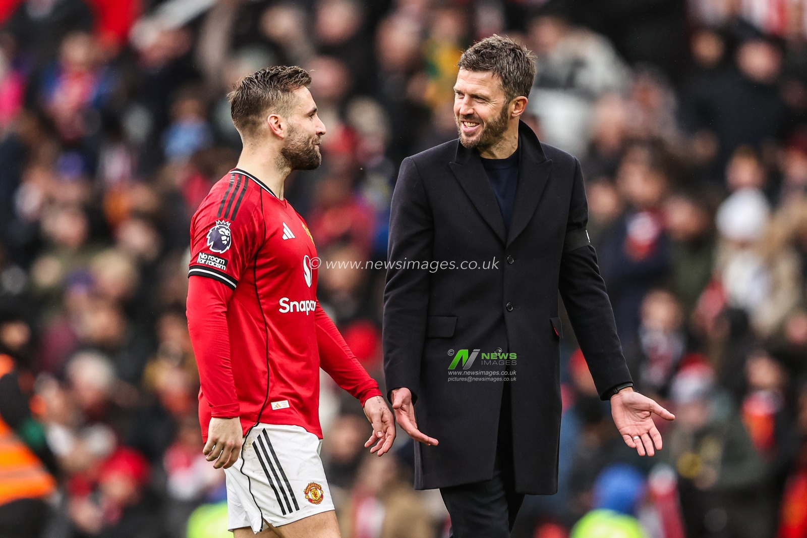 Luke Shaw of Manchester United and Michael Carrick manager of Manchester United after the game during the Premier League match Manchester United vs Tottenham Hotspur at Old Trafford, Manchester, United Kingdom on 07 February 2026

(Photo by Alfie Cosgrove/News Images)