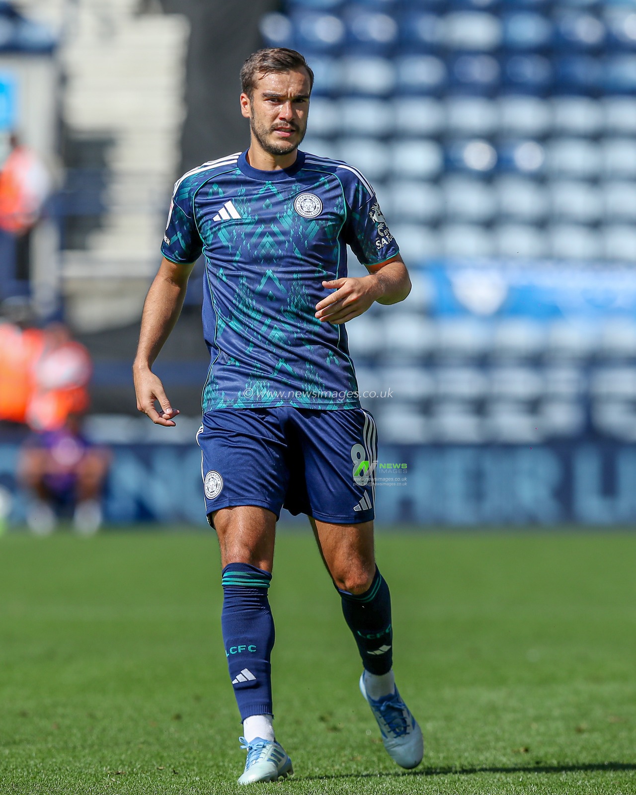 Harry Winks of Leicester City during the Sky Bet Championship match Preston North End vs Leicester City at Deepdale, Preston, United Kingdom, 16th August 2025

(Photo by Jorge Horsted/News Images)