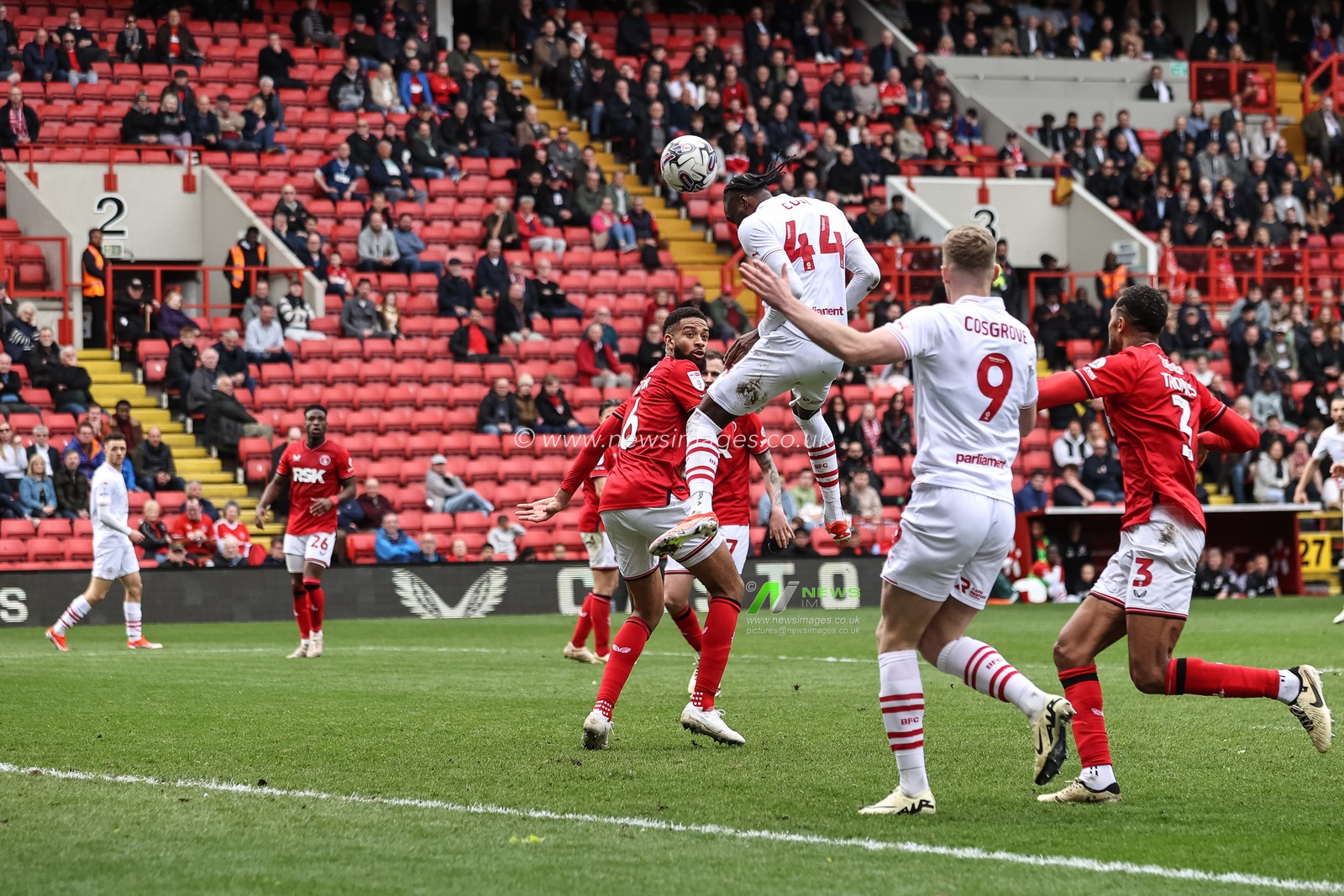 Devante Cole of Barnsley heads on goal during the Sky Bet League 1 match Charlton Athletic vs Barnsley at The Valley, London, United Kingdom, 6th April 2024

(Photo by Mark Cosgrove/News Images)