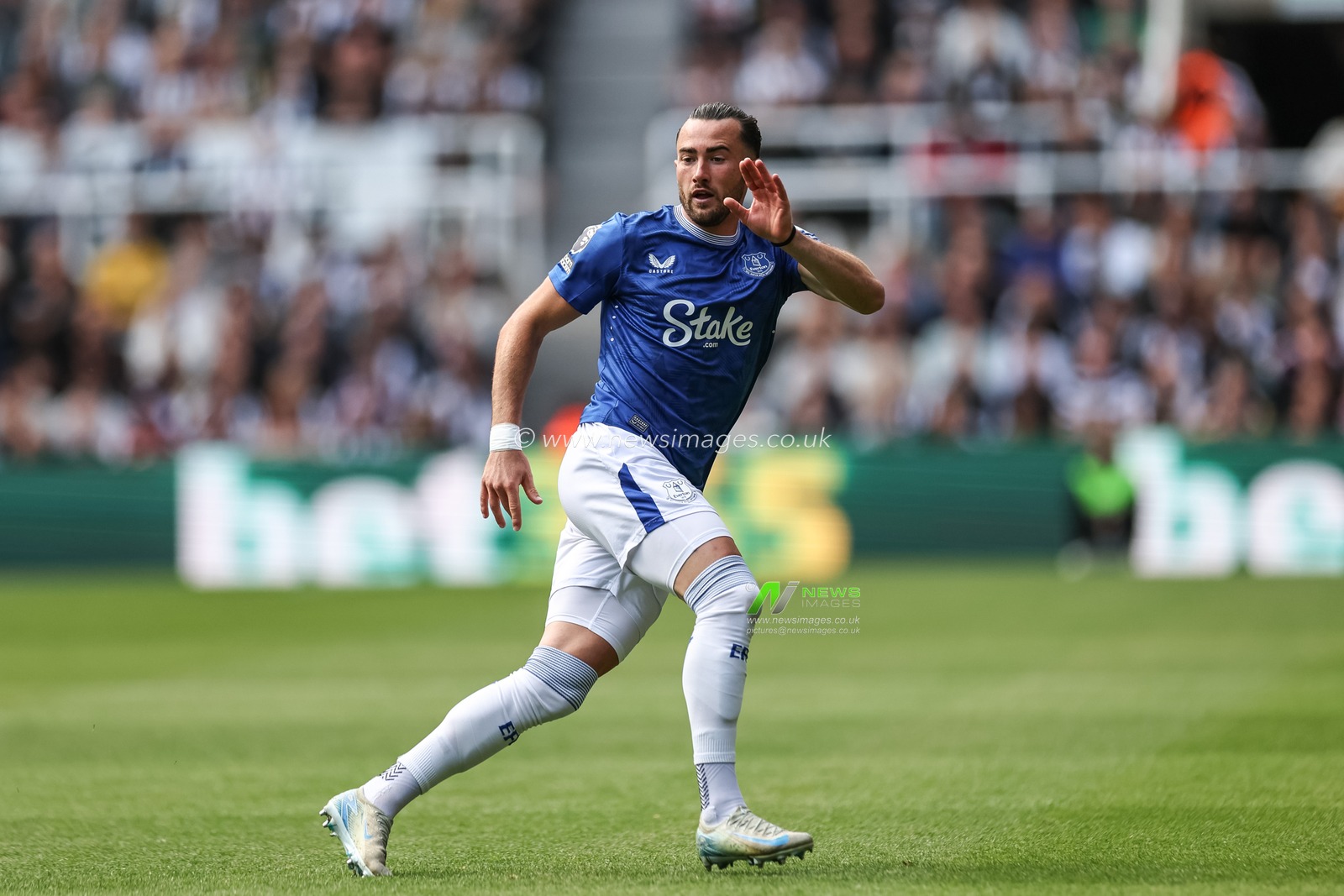 Jack Harrison of Everton during the Premier League match Newcastle United vs Everton at St. James's Park, Newcastle, United Kingdom, 25th May 2025

(Photo by Mark Cosgrove/News Images)