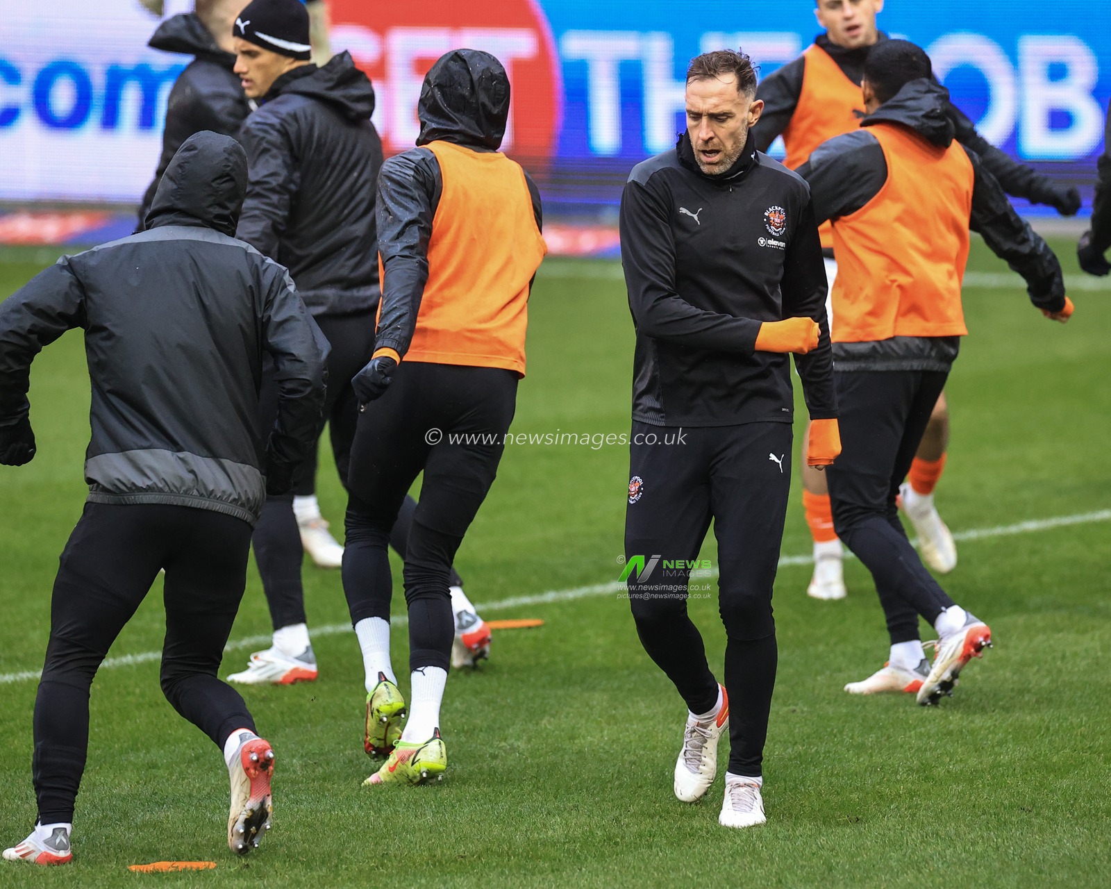 Richard Keogh #26 of Blackpool during the pre-game warmup