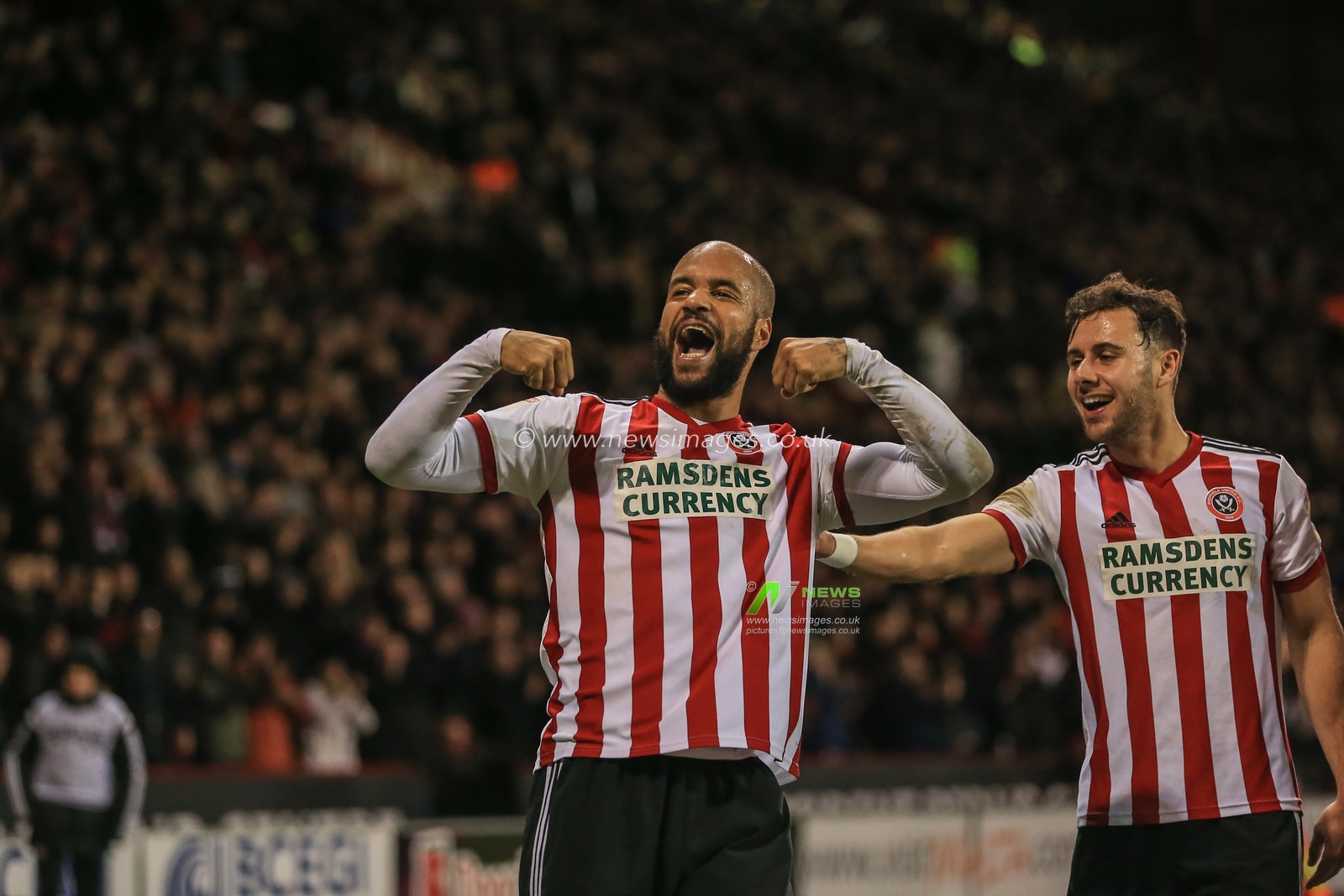 29th December 2018, Bramall Lane, Sheffield, England; Sky Bet Championship, Sheffield United vs Blackburn ; David McGoldrick (17) of Sheffield United celebrates his goal to make it 3-0



Credit: Mark Cosgrove/News Images

English Football League images are subject to DataCo Licence