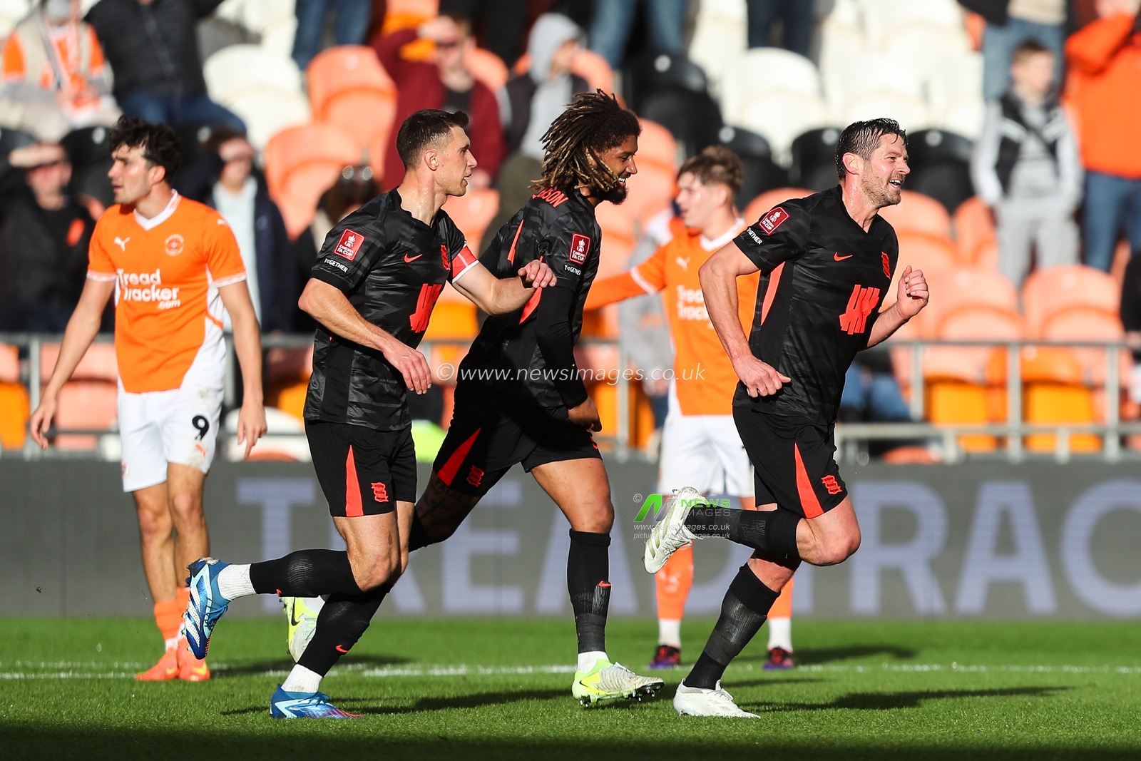 Lukas Jutkiewicz of Birmingham City celebrates his goal to make it 0-2 during the Emirates FA Cup 2nd Round match Blackpool vs Birmingham City at Bloomfield Road, Blackpool, United Kingdom, 1st December 2024

(Photo by Gareth Evans/News Images)