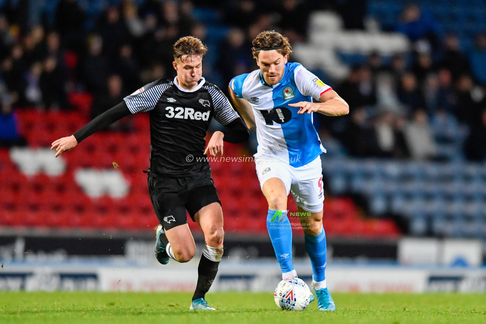 7th December 2019, Ewood Park, Blackburn, England; Sky Bet Championship, Blackburn Rovers v Derby County : Sam Gallagher (9) of Blackburn Rovers runs past Kieran Dowell (8) of Derby County

Credit: Simon Whitehead/News Images