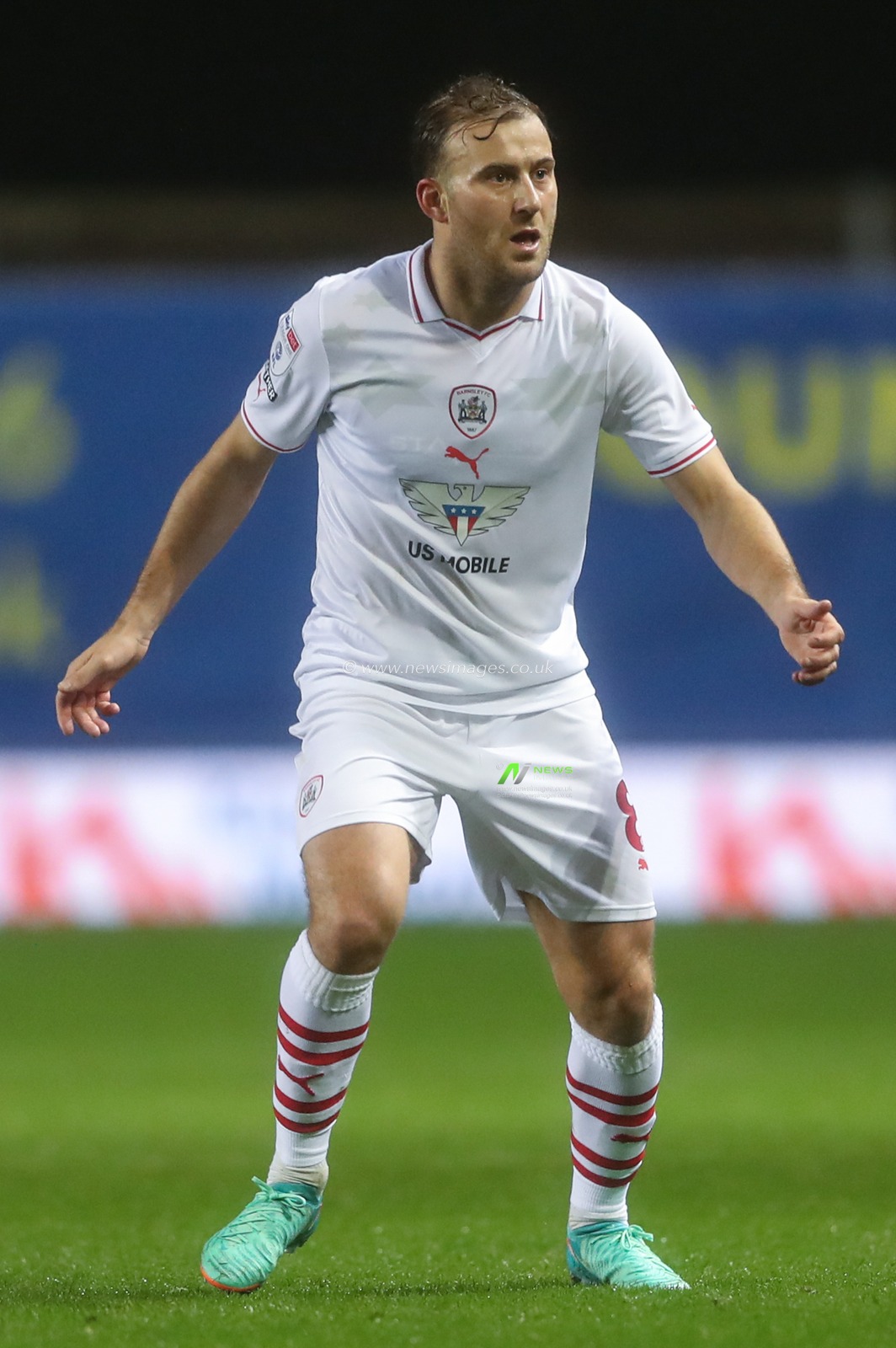 Herbie Kane of Barnsley during the Sky Bet League 1 match Oxford United vs Barnsley at Kassam Stadium, Oxford, United Kingdom, 23rd January 2024

(Photo by Alfie Cosgrove/News Images)