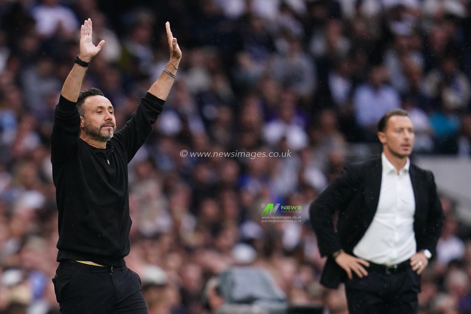 Roberto De Zerbi manager of Tottenham Hotspur during the Premier League match Tottenham Hotspur vs Newcastle Untied at Tottenham Hotspur Stadium, London, United Kingdom on 29 August 2026

(Photo by Harvey Murphy/News Images)