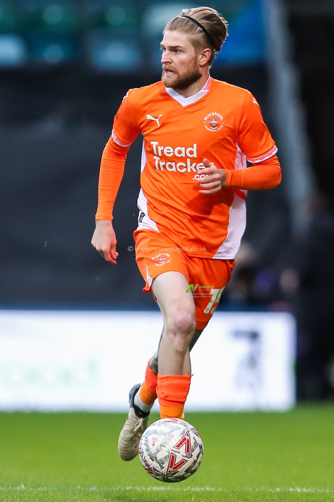 Matthew Pennington of Blackpool runs with the ball during the Emirates FA Cup First Round match Gillingham vs Blackpool at MEMS Priestfield Stadium, Gillingham, United Kingdom, 2nd November 2024

(Photo by Izzy Poles/News Images)
