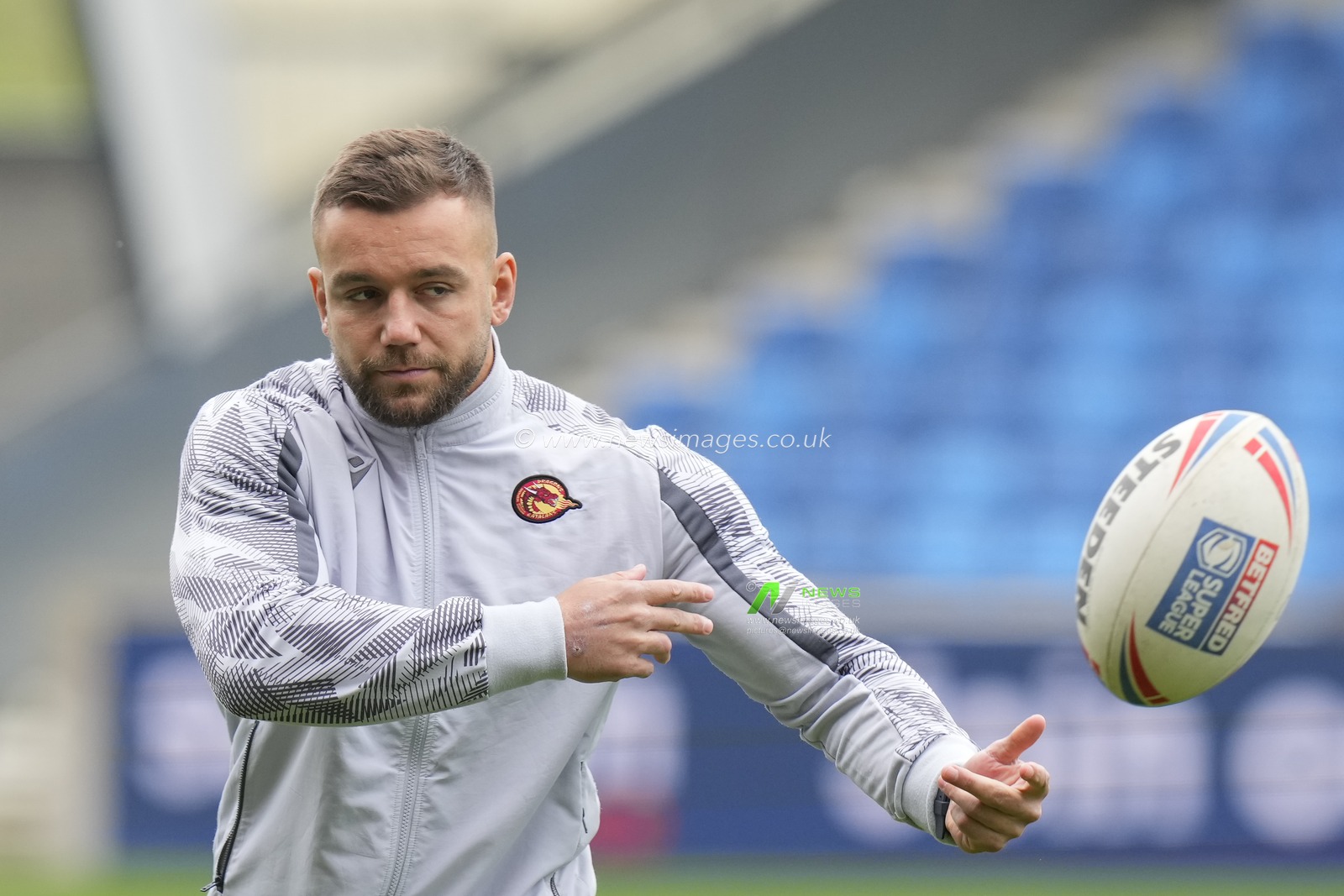 Mickael Goudemand #15 of Catalans Dragons warms up before the Betfred Super League Round 10 match Salford Red Devils vs Catalans Dragons at AJ Bell Stadium, Eccles, United Kingdom, 23rd April 2023

(Photo by Steve Flynn/News Images)