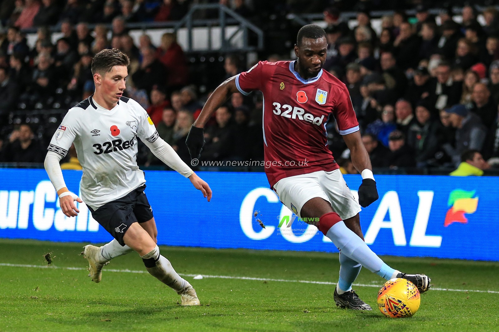 10th November 2018, Pride Park, Derby, England; Sky Bet Championship, Derby County v Aston Villa ; ,Yannick Bolasie holds the ball off Harry Wilson (07) of Derby

Credit: Mark Cosgrove/News Images 

English Football League images are subject to DataCo Licence