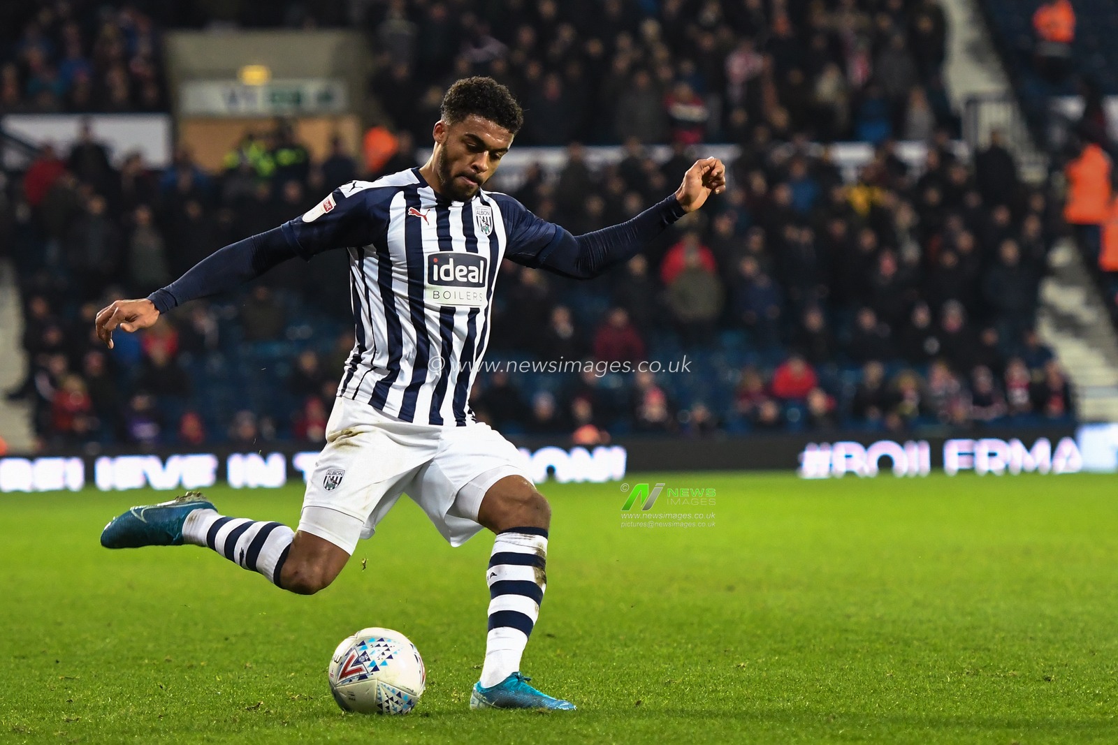 20th January 2020, The Hawthorns, West Bromwich, England; Sky Bet Championship, West Bromwich Albion v Stoke City : Darnell Furlong (2) of West Bromwich Albion puts another ball into the Stoke City box