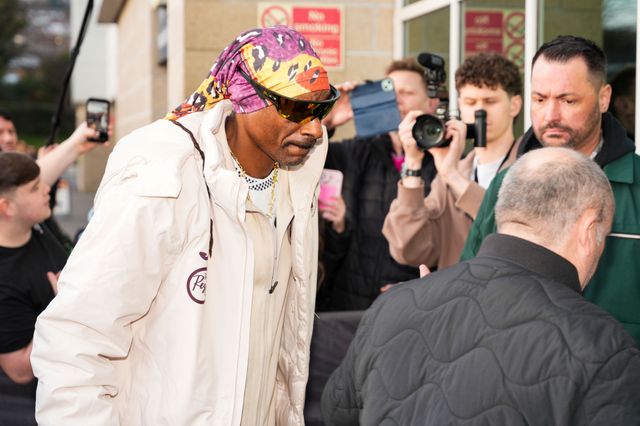 Snoop Dogg arrives at the Swansea.com Stadium ahead of the Sky Bet Championship match Swansea City vs Preston North End at Swansea.com Stadium, Swansea, United Kingdom on 24 February 2026

(Photo by Andrew Lewis/News Images)