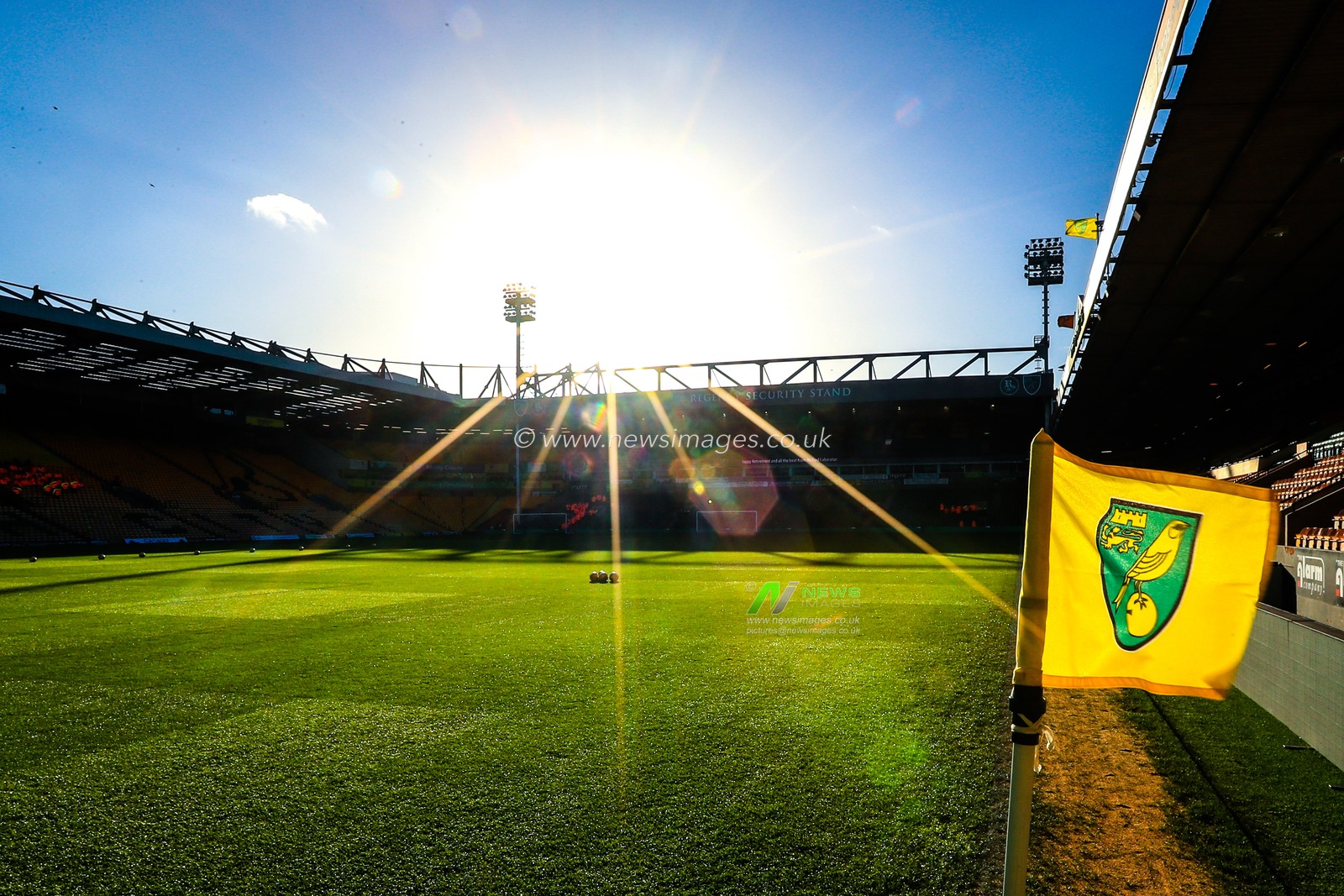 8th December 2018, Carrow Road, Norfolk, England; Sky Bet Championship, Norwich City v Bolton Wonderers ;  A view of Carrow Road stadium.


Credit: Georgie Kerr/News Images

English Football League images are subject to DataCo Licence