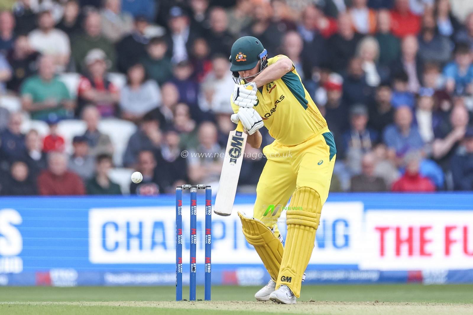 Matthew Short of Australia edges the ball into the gloves of Jamie Smith of England and out during the Second Metro Bank One Day International England v Australia at Headingley Cricket Ground, Leeds, United Kingdom, 21st September 2024

(Photo by Mark Cosgrove/News Images)