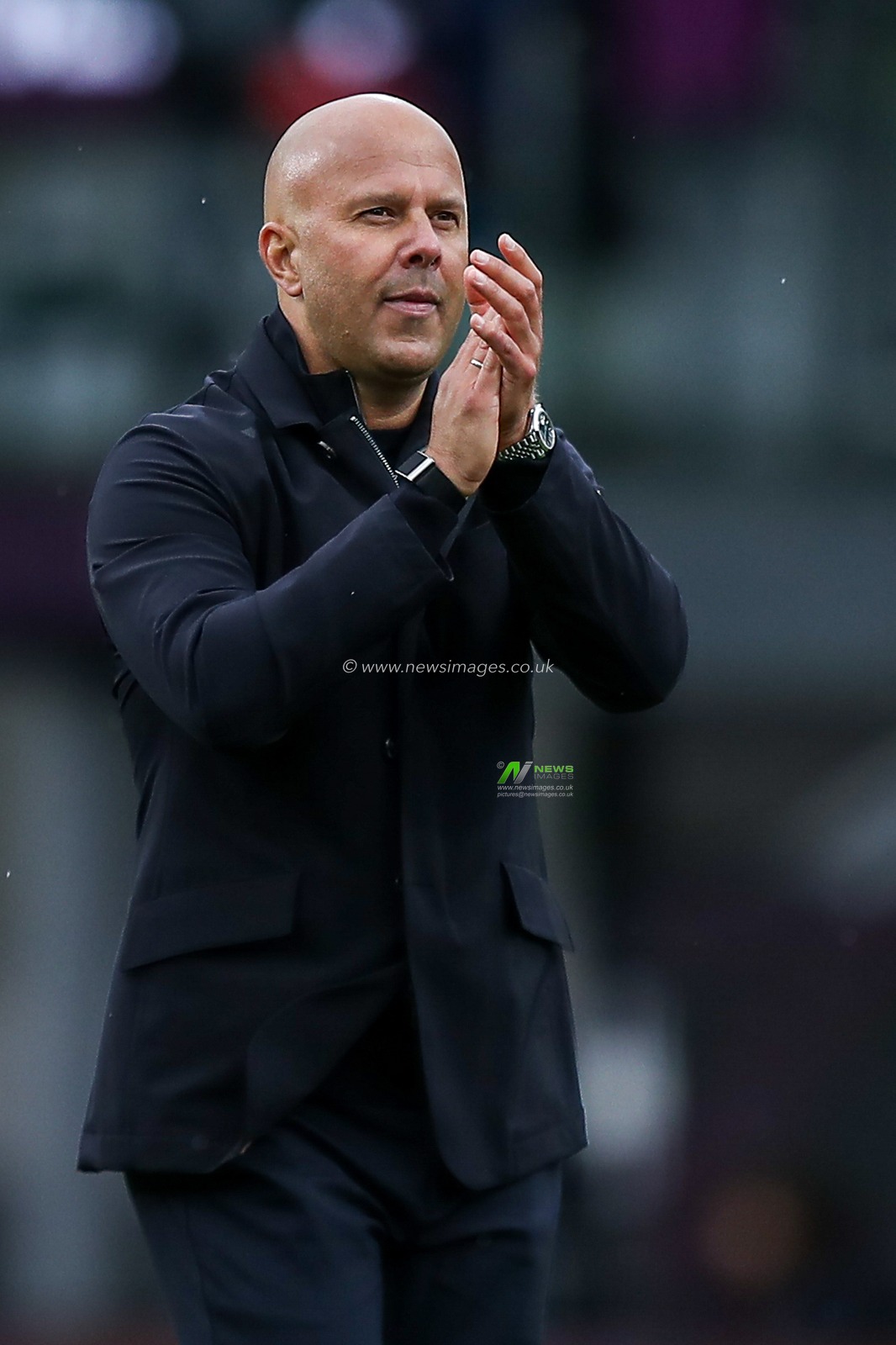 Arne Slot manager of Liverpool celebrates 1-0 win after the Premier League match Burnley vs Liverpool at Turf Moor, Burnley, United Kingdom, 14th September 2025

(Photo by Jorge Horsted/News Images)