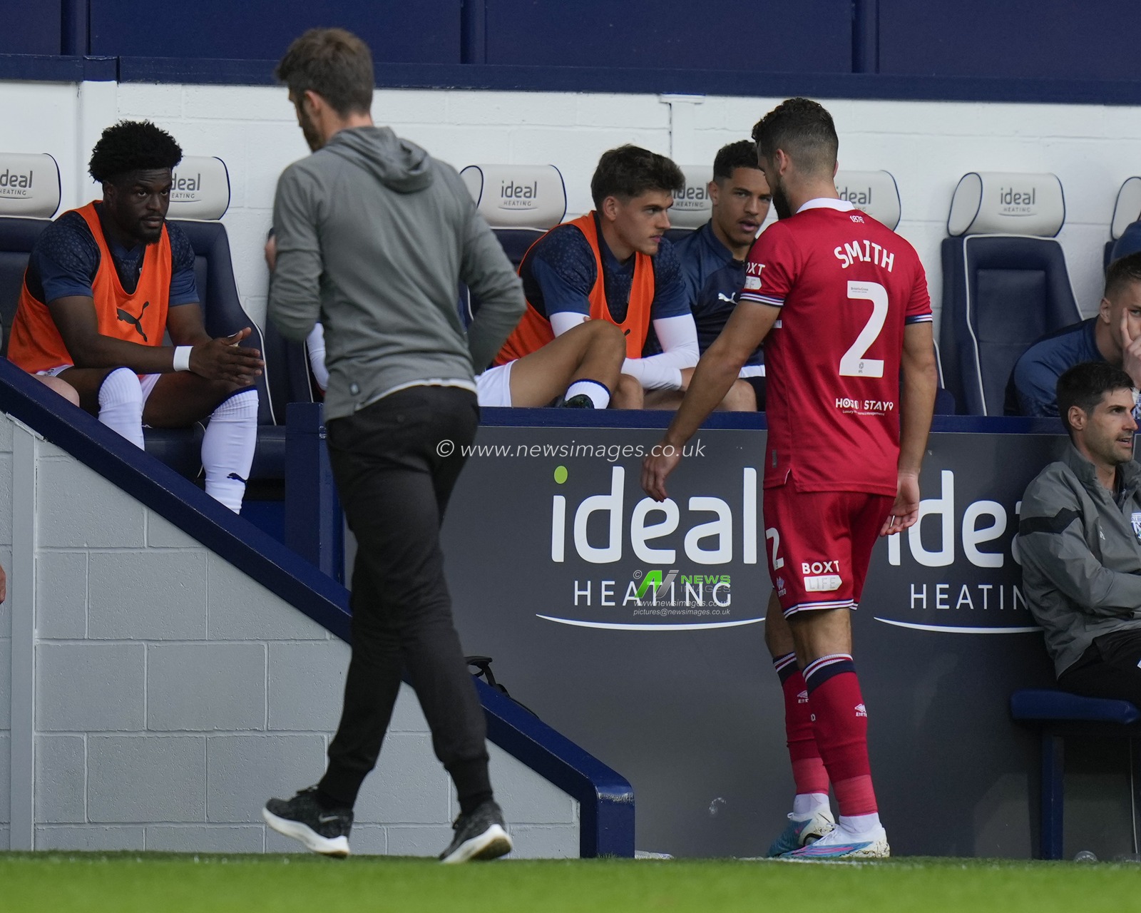 Tommy Smith #2 of Middlesbrough leaves the pitch after being shown a red card during the Sky Bet Championship match West Bromwich Albion vs Middlesbrough at The Hawthorns, West Bromwich, United Kingdom, 26th August 2023

(Photo by Steve Flynn/News Images)