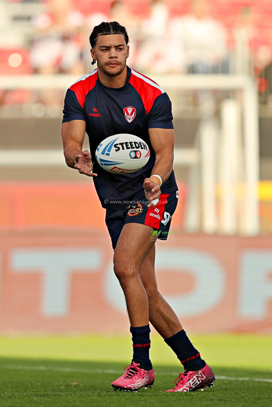 Lewis Murphy of St. Helens before the Betfred Super League Round 13 match Hull KR vs St Helens at Sewell Group Craven Park, Kingston upon Hull, United Kingdom, 30th May 2025

(Photo by Sam Eaden/News Images)