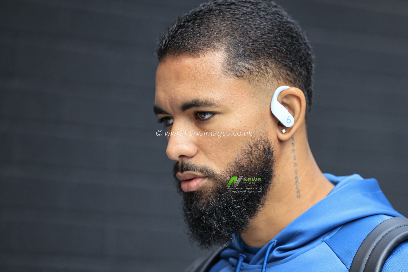Douglas Luiz (6) of Aston Villa arrives ahead of the Premier League match Burnley vs Aston Villa at Turf Moor, Burnley, United Kingdom, 27th August 2023

(Photo by Conor Molloy/News Images)