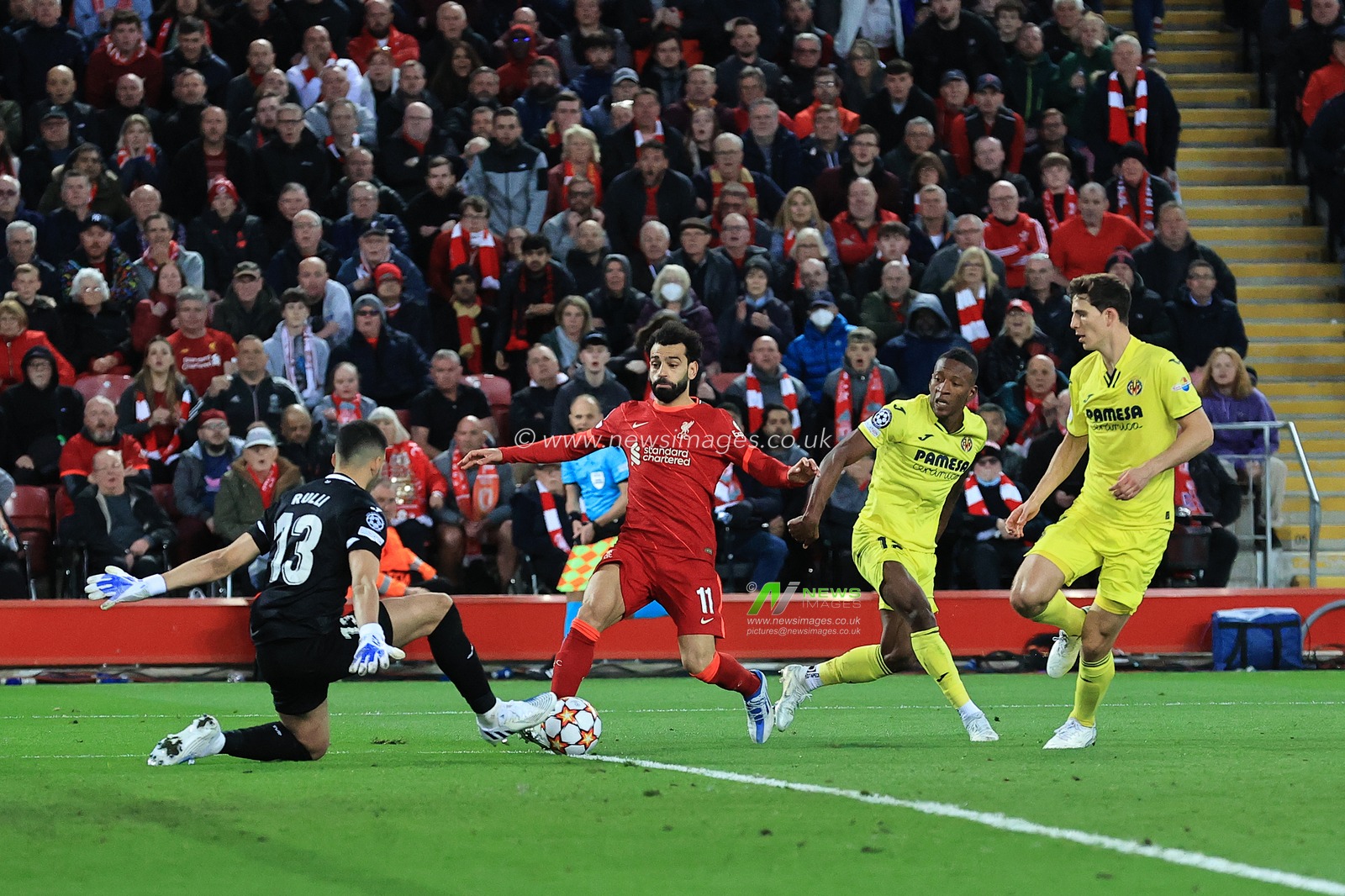 GerÃ³nimo Rulli #13 of Villarreal makes a save from Mohamed Salah #11 of Liverpool