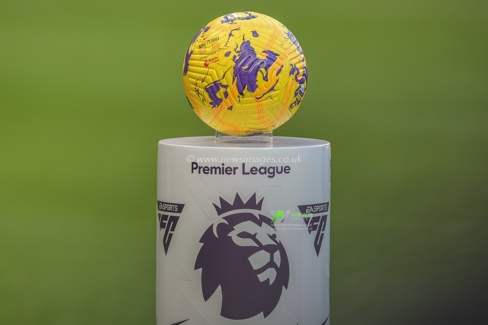 Premier League winter match ball by Nike Flight during the Premier League match Newcastle United vs Nottingham Forest at St. James's Park, Newcastle, United Kingdom, 26th December 2023

(Photo by Mark Cosgrove/News Images)