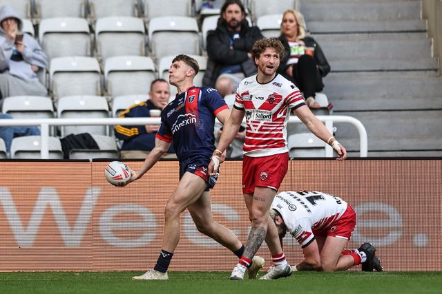 Betfred Magic Weekend 2025 Hull KR v Salford Red Devils