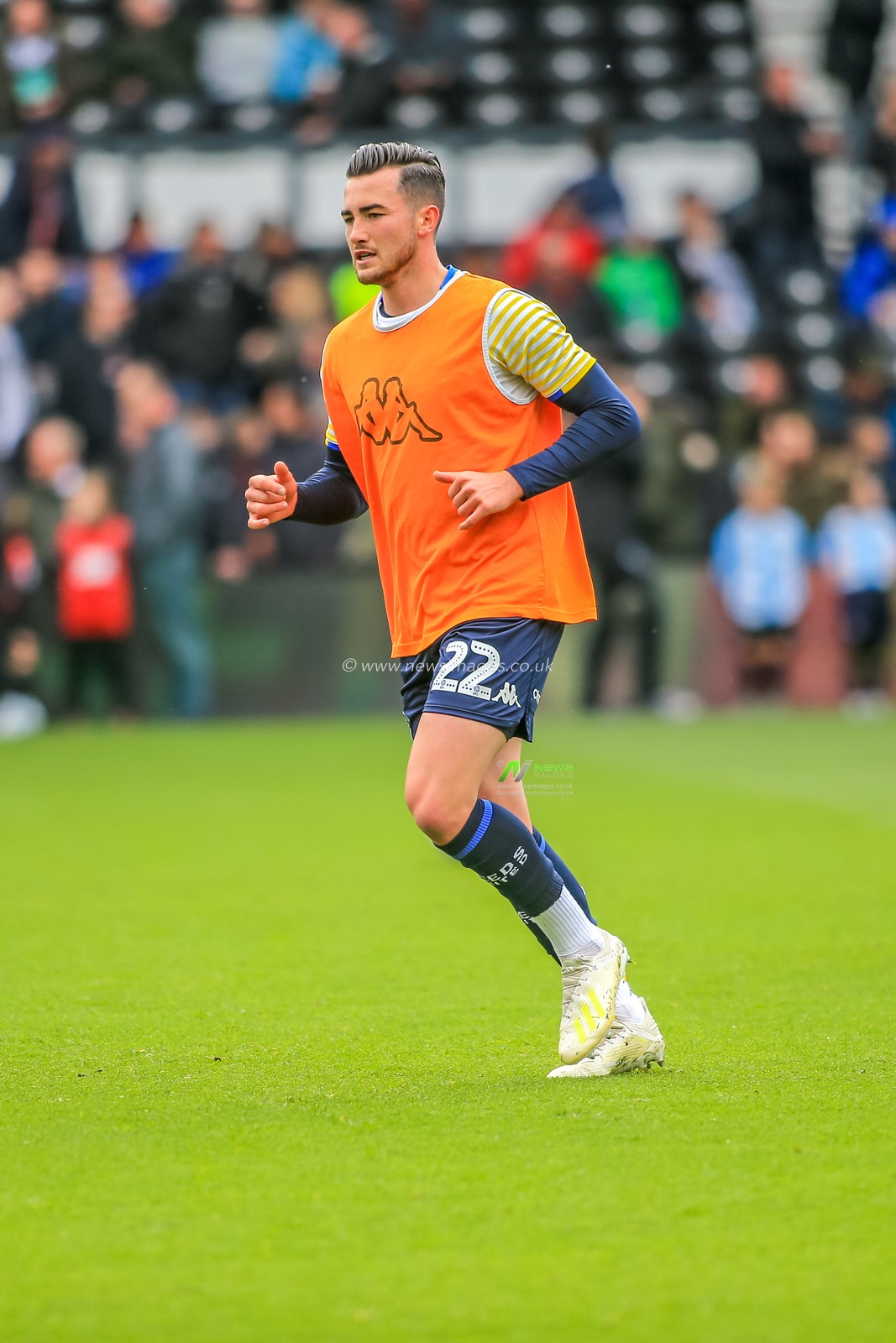 11th May 2019, Pride Park, Derby, England; Sky Bet Championship Play-offs Semi-Final 1st leg, Derby County vs Leeds United ; 

Jack Harrison (22) of Leeds Utd in warm up

Credit: Craig Milner/News Images 

English Football League images are subject to DataCo Licence