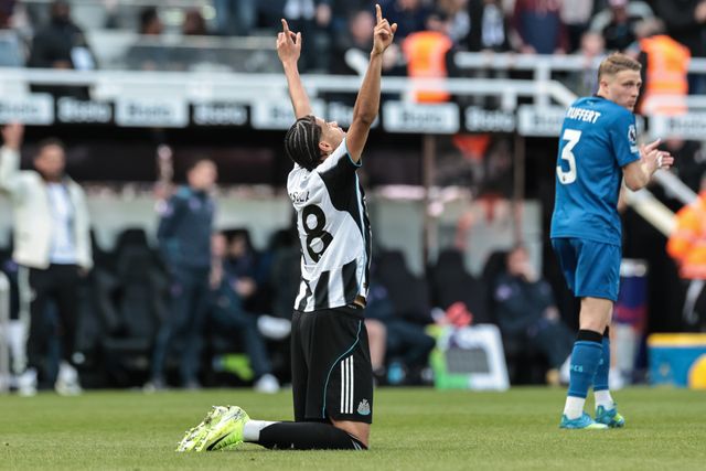 William Osula of Newcastle Untied celebrates his goal to make it 1-1 during the Premier League match Newcastle Untied vs Bournemouth at St. James's Park, Newcastle, United Kingdom on 18 April 2026

(Photo by Mark Cosgrove/News Images)