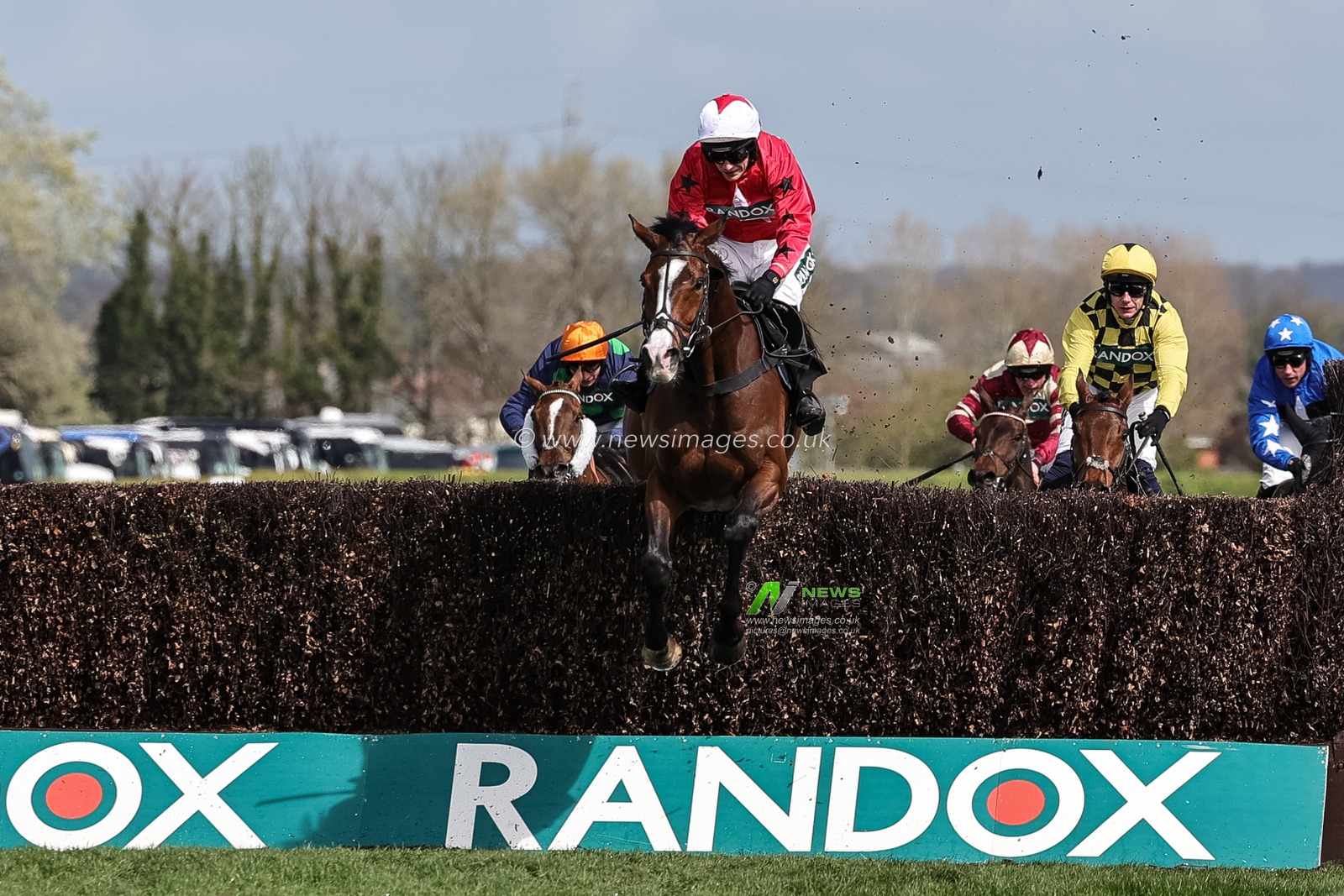 Mirabad ridden by Tristan Durrell jumps the last fence and runs on to win the 12:45 Hallgarten & Novum Wines Maghull Novices' Chase during the 2026 Randox Grand National Day at Aintree Racecourse, Aintree, United Kingdom on 11 April 2026

(Photo by Mark Cosgrove/News Images)