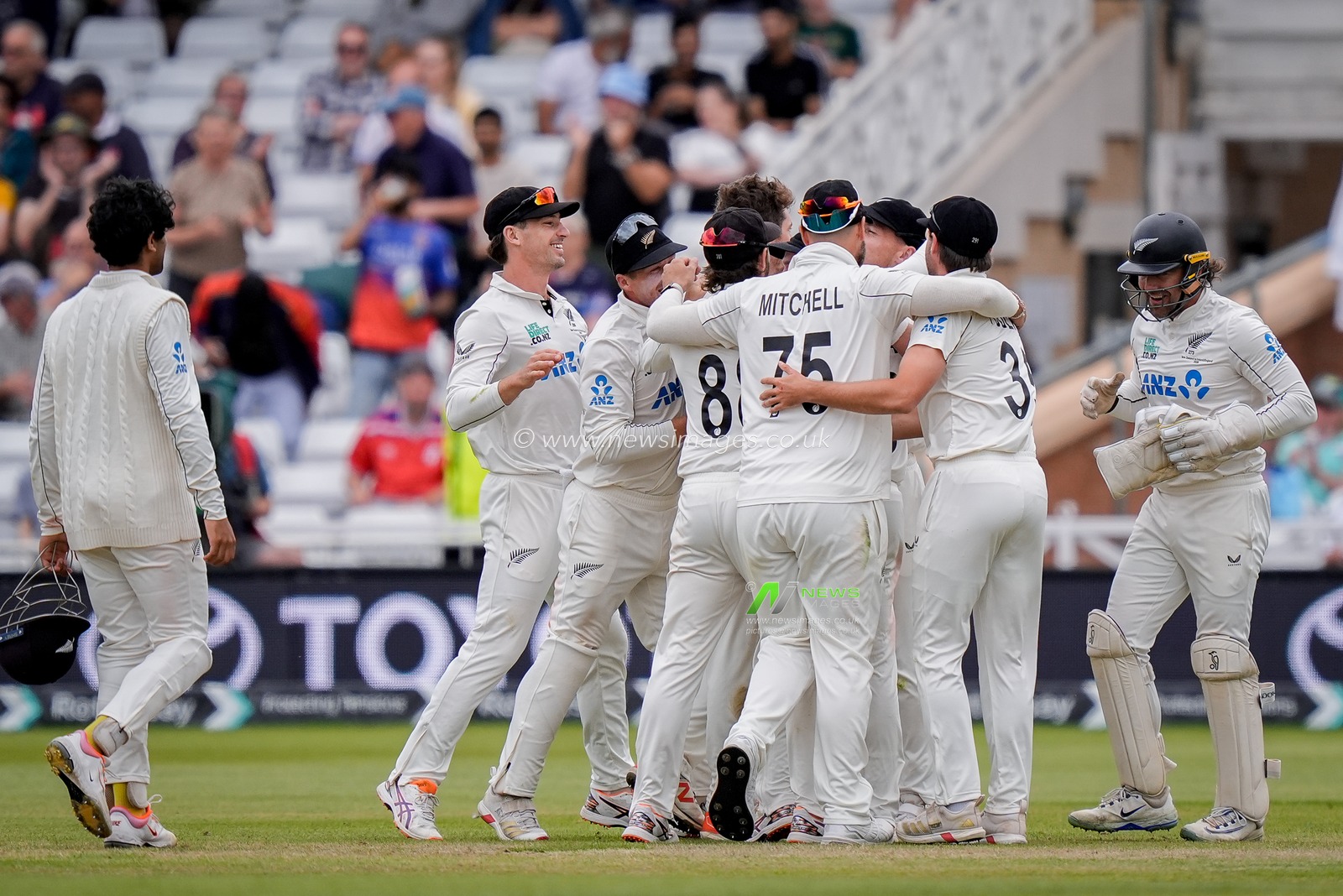 New Zealand layers celebrate winning the test match during the 3rd Rothesay Test Match Day 5 match England vs New Zealand at Trent Bridge, Nottingham, United Kingdom on 29 June 2026

(Photo by Maynard Manyowa/News Images)