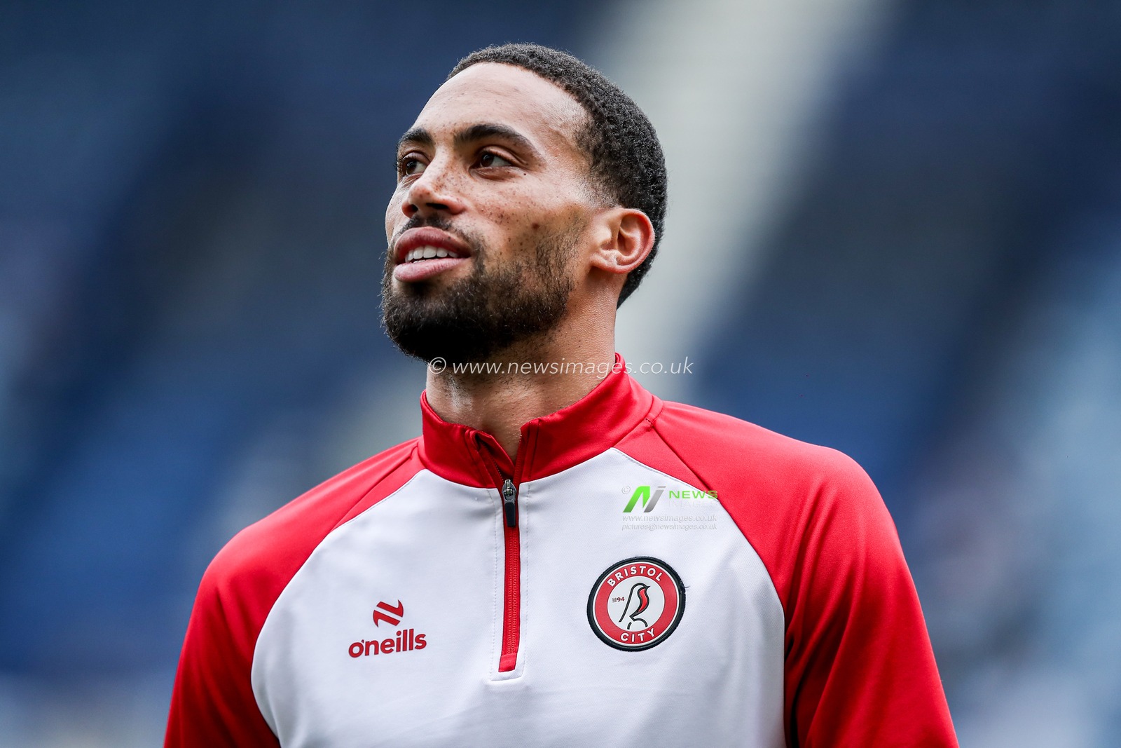 Zak Vyner of Bristol City warms up ahead of the Sky Bet Championship match Preston North End vs Bristol City at Deepdale, Preston, United Kingdom, 27th September 2025

(Photo by Jorge Horsted/News Images)
