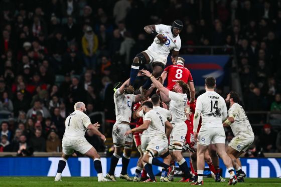 Maro Itoje of England claims the line out during the 2024 Guinness 6 Nations