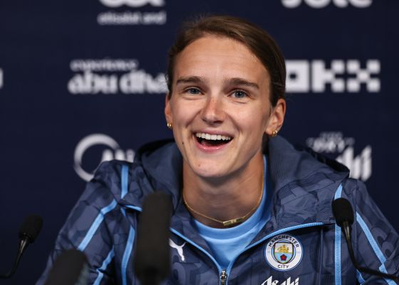Vivianne Miedema signs for Manchester City